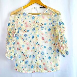 Ups and Downs White Mesh Ruched Floral Embroidered Top Size Small